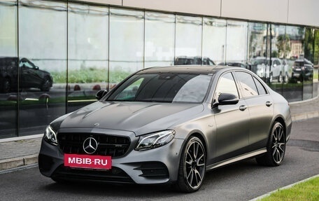Mercedes-Benz E-Класс AMG, 2019 год, 4 900 000 рублей, 32 фотография