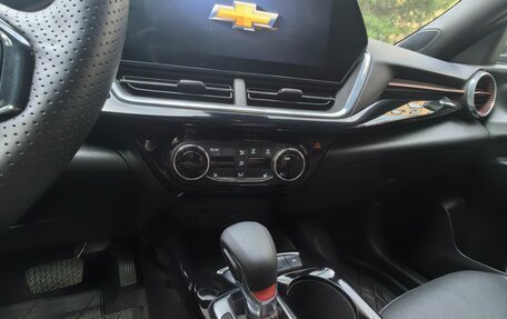 Chevrolet Trax, 2024 год, 2 250 000 рублей, 23 фотография