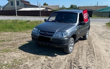 Chevrolet Niva I рестайлинг, 2013 год, 400 000 рублей, 5 фотография