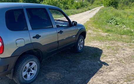 Chevrolet Niva I рестайлинг, 2013 год, 400 000 рублей, 6 фотография