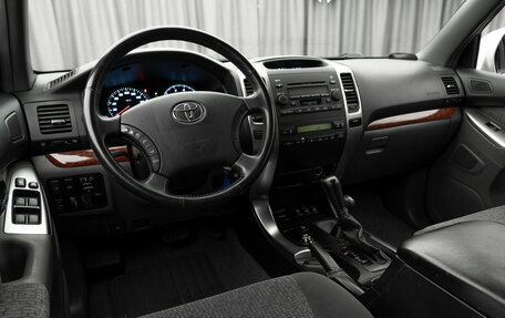 Toyota Land Cruiser Prado 120 рестайлинг, 2008 год, 1 990 000 рублей, 7 фотография