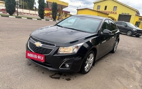 Chevrolet Cruze II, 2014 год, 950 000 рублей, 2 фотография