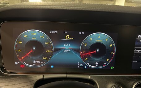 Mercedes-Benz E-Класс, 2022 год, 5 800 000 рублей, 6 фотография