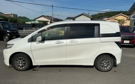 Honda Freed I, 2014 год, 850 000 рублей, 7 фотография