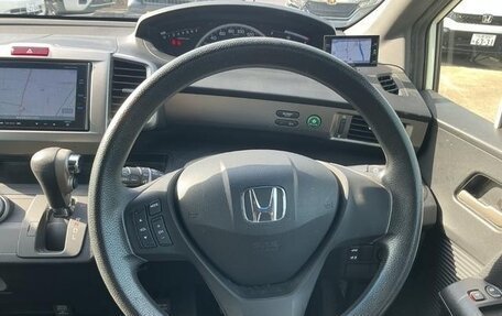 Honda Freed I, 2014 год, 850 000 рублей, 10 фотография