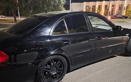 Mercedes-Benz E-Класс, 2007 год, 730 000 рублей, 4 фотография