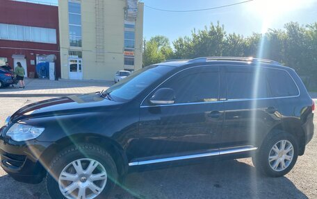 Volkswagen Touareg III, 2007 год, 1 050 000 рублей, 2 фотография