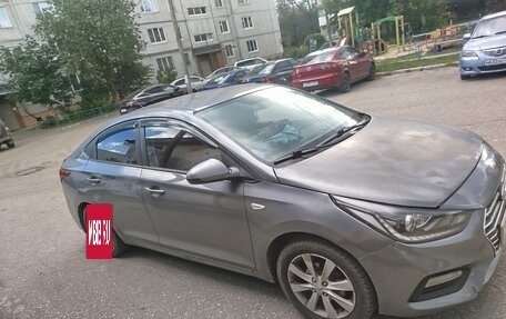 Hyundai Solaris II рестайлинг, 2018 год, 825 000 рублей, 3 фотография