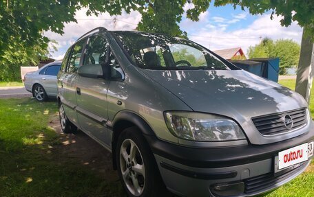 Opel Zafira A рестайлинг, 2002 год, 350 000 рублей, 3 фотография