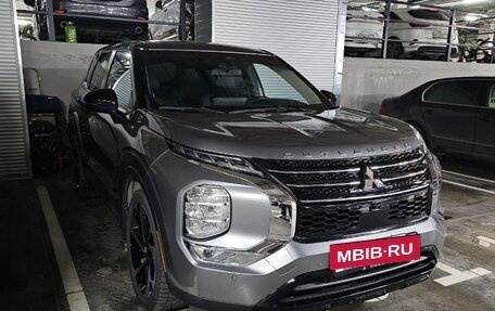 Mitsubishi Outlander, 2022 год, 3 300 000 рублей, 11 фотография