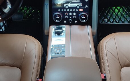 Land Rover Range Rover IV рестайлинг, 2020 год, 9 700 000 рублей, 13 фотография