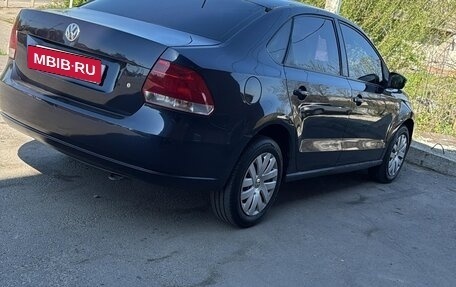Volkswagen Polo VI (EU Market), 2011 год, 550 000 рублей, 3 фотография