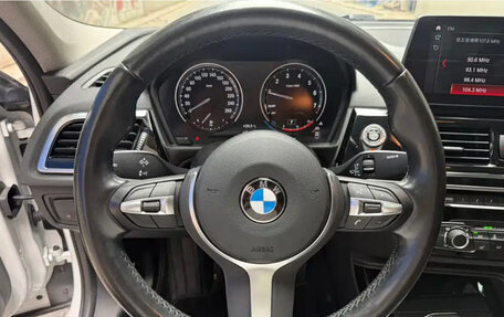 BMW 1 серия, 2023 год, 2 300 000 рублей, 11 фотография
