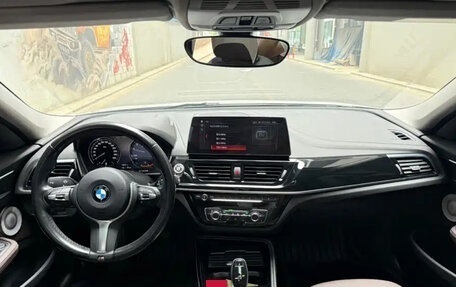 BMW 1 серия, 2023 год, 2 300 000 рублей, 9 фотография