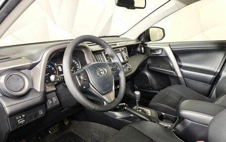 Toyota RAV4, 2015 год, 1 995 000 рублей, 18 фотография