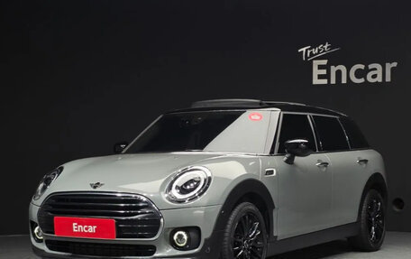 MINI Clubman, 2022 год, 1 900 000 рублей, 1 фотография