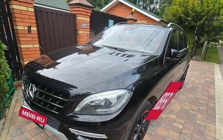 Mercedes-Benz M-Класс, 2012 год, 3 000 000 рублей, 2 фотография