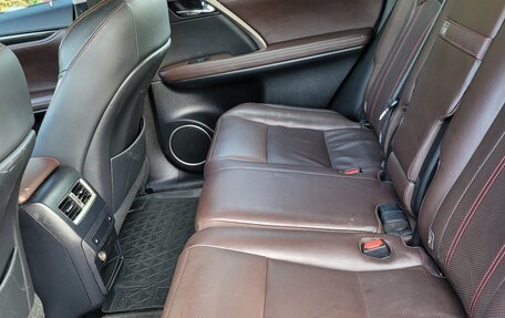 Lexus RX IV рестайлинг, 2017 год, 3 210 000 рублей, 9 фотография