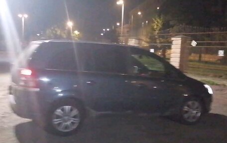 Opel Zafira B, 2009 год, 650 000 рублей, 4 фотография