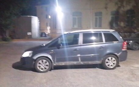 Opel Zafira B, 2009 год, 650 000 рублей, 2 фотография