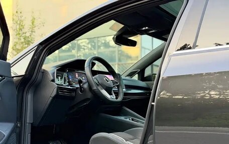 Volkswagen Golf VIII, 2023 год, 2 300 000 рублей, 12 фотография
