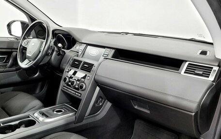 Land Rover Discovery Sport I рестайлинг, 2015 год, 2 000 000 рублей, 11 фотография
