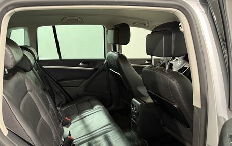 Volkswagen Tiguan I, 2011 год, 1 619 800 рублей, 4 фотография