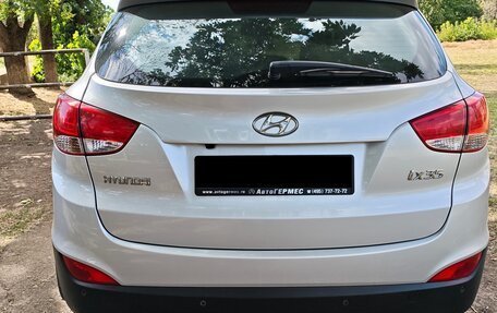 Hyundai ix35 I рестайлинг, 2013 год, 2 000 000 рублей, 2 фотография