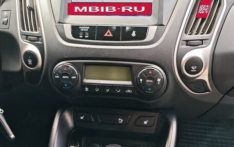 Hyundai ix35 I рестайлинг, 2013 год, 2 000 000 рублей, 14 фотография