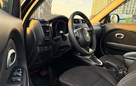 KIA Soul II рестайлинг, 2016 год, 1 300 000 рублей, 7 фотография