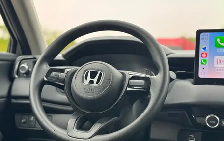 Honda Vezel, 2025 год, 1 930 000 рублей, 11 фотография
