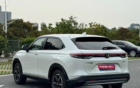 Honda Vezel, 2025 год, 1 930 000 рублей, 4 фотография