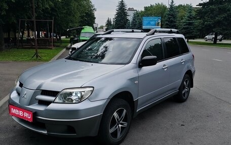 Mitsubishi Outlander III рестайлинг 3, 2007 год, 590 000 рублей, 1 фотография