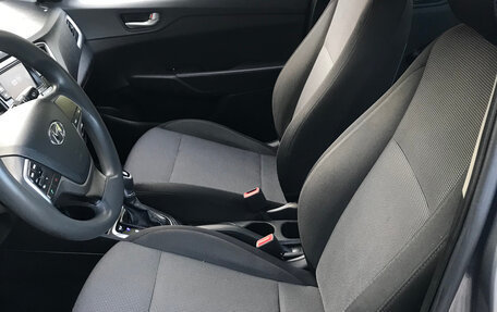 Hyundai Solaris II рестайлинг, 2017 год, 740 000 рублей, 10 фотография