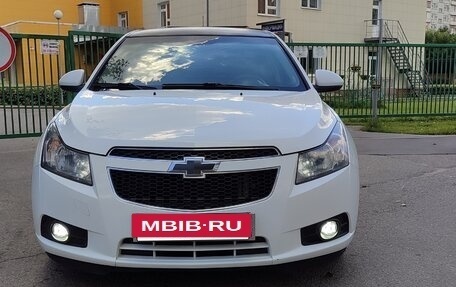 Chevrolet Cruze II, 2010 год, 490 000 рублей, 2 фотография