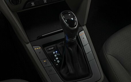 Hyundai Elantra VI рестайлинг, 2018 год, 1 497 000 рублей, 12 фотография