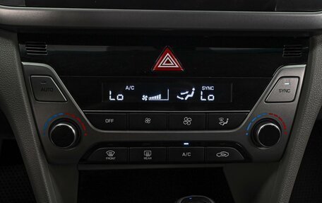 Hyundai Elantra VI рестайлинг, 2018 год, 1 497 000 рублей, 13 фотография
