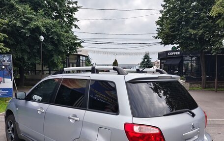 Mitsubishi Outlander III рестайлинг 3, 2007 год, 590 000 рублей, 4 фотография