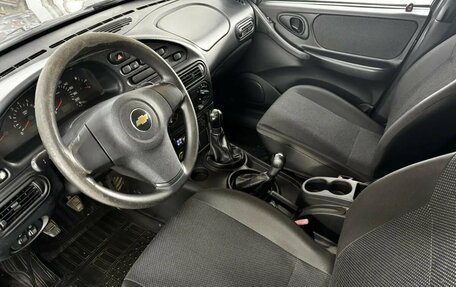 Chevrolet Niva I рестайлинг, 2015 год, 515 000 рублей, 10 фотография
