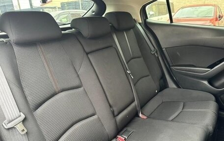 Mazda Axela, 2017 год, 950 000 рублей, 13 фотография