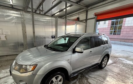 Mitsubishi Outlander III рестайлинг 3, 2008 год, 1 000 000 рублей, 1 фотография