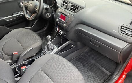 KIA Rio III рестайлинг, 2012 год, 700 000 рублей, 10 фотография