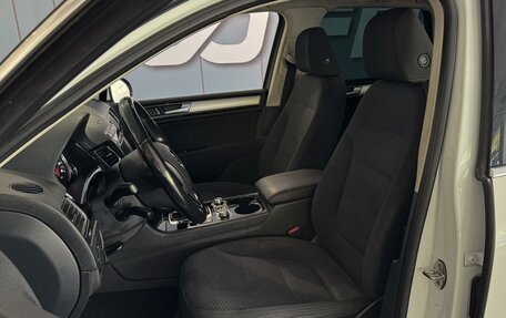 Volkswagen Touareg III, 2015 год, 2 460 000 рублей, 8 фотография
