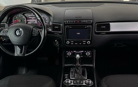 Volkswagen Touareg III, 2015 год, 2 460 000 рублей, 7 фотография