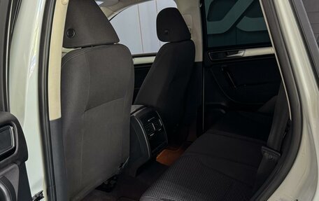 Volkswagen Touareg III, 2015 год, 2 460 000 рублей, 10 фотография
