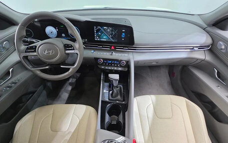 Hyundai Avante, 2023 год, 1 670 000 рублей, 18 фотография