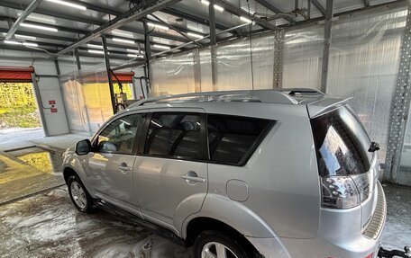 Mitsubishi Outlander III рестайлинг 3, 2008 год, 1 000 000 рублей, 4 фотография