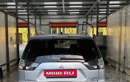 Mitsubishi Outlander III рестайлинг 3, 2008 год, 1 000 000 рублей, 5 фотография