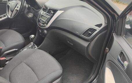 Hyundai Solaris II рестайлинг, 2011 год, 705 000 рублей, 7 фотография