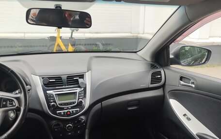 Hyundai Solaris II рестайлинг, 2011 год, 705 000 рублей, 20 фотография